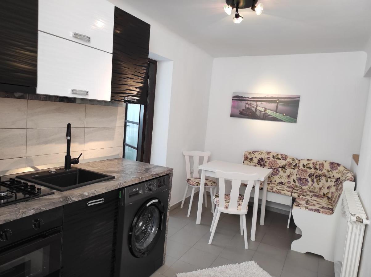 Garsoniera Cocheta Zona Coresi Mall 브라쇼브 외부 사진